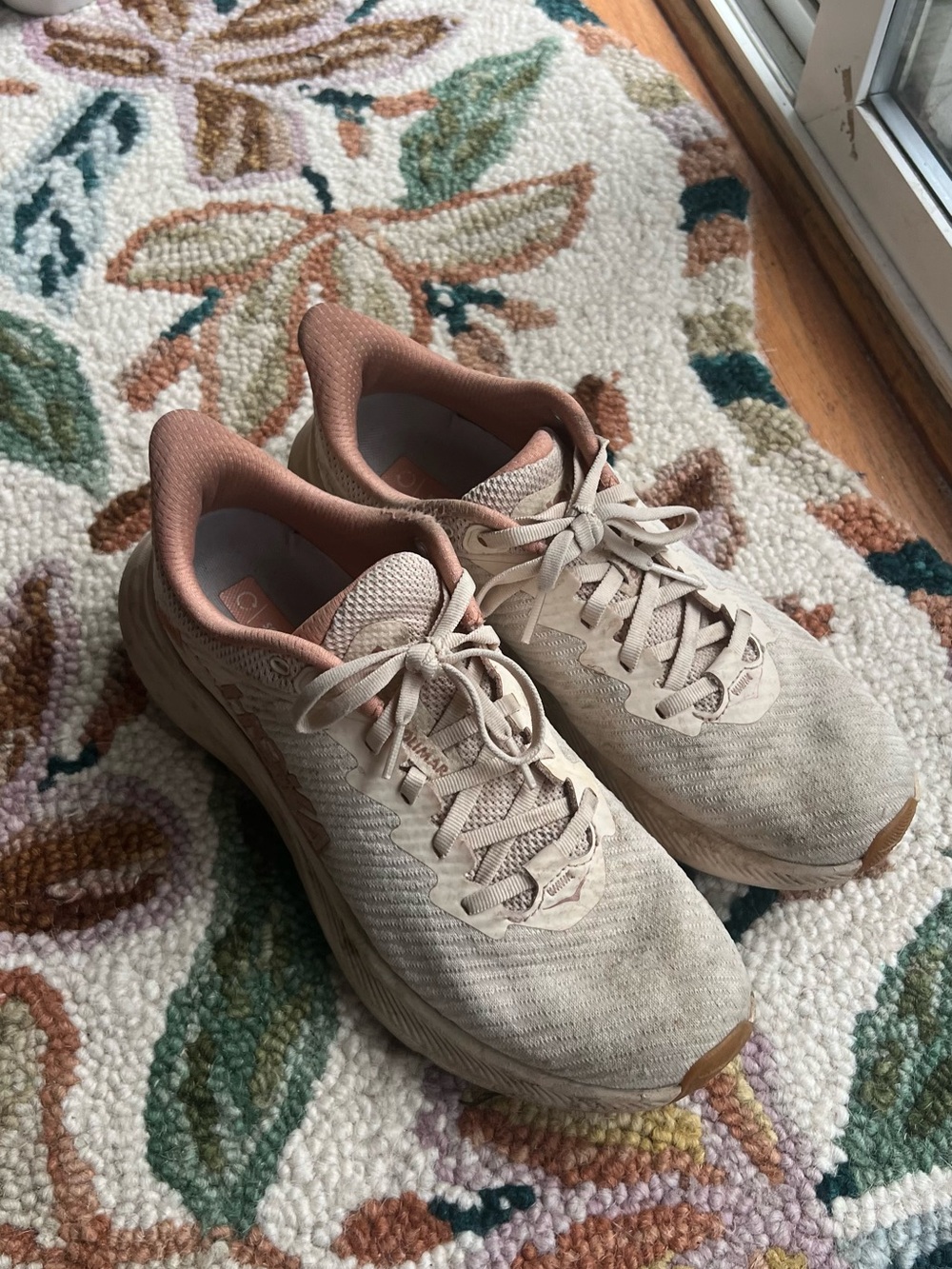 Hoka Solimar Women’s Running Shoes in Beige with Dusty Rose Accent